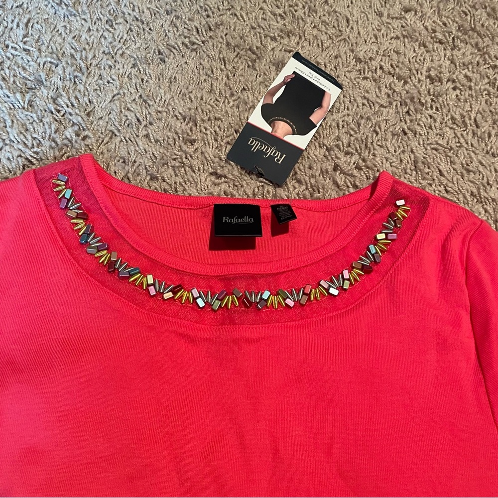 Beaded Color Top - Picture 2 of 5